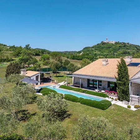 Vakantiehuis Poimon Pićan